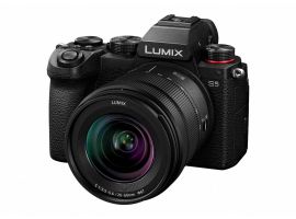 LUMIX S DC-S5KE-K - Appareil photo plein format hybride, kit avec boîtier S5 + Objectif LUMIX S-R2060 - 20-60 mm / F3,5 - 5,6, Capteur CMOS de 24,2 MP, Stabilisation Active, Vidéo C4K/4K, noir